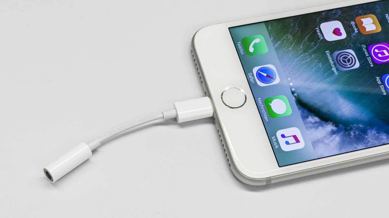 apple-iphone-7-adapter-sound